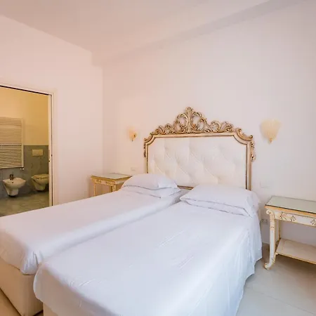 Residenza Due Torri Check In Presso Vicolo Cattani 7