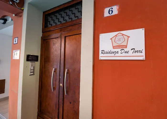 Residenza Due Torri Check In Presso Vicolo Cattani 7 Konukevi Bolonya