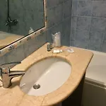 Residenza Due Torri Check In Presso Vicolo Cattani 7 3*