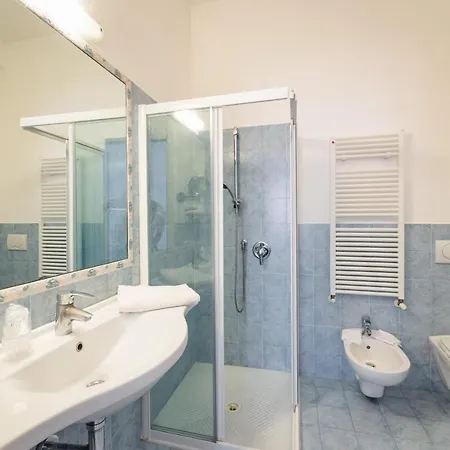 Residenza Due Torri Check In Presso Vicolo Cattani 7 Penzion