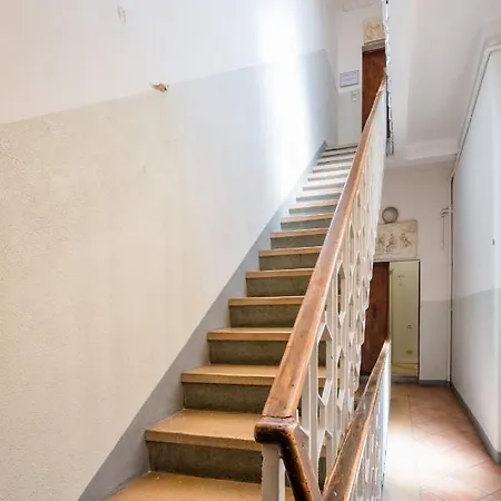 Penzion Residenza Due Torri Check In Presso Vicolo Cattani 7 3*