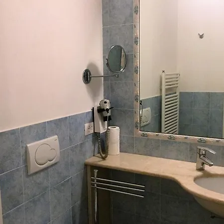 Guest house Residenza Due Torri Check In Presso Vicolo Cattani 7