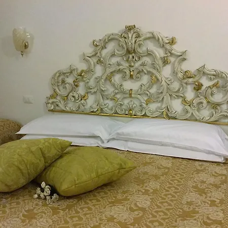 Guest house Residenza Due Torri Check In Presso Vicolo Cattani 7