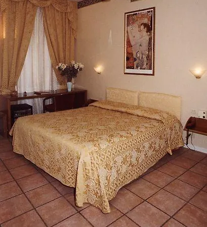 Residenza Due Torri Check In Presso Vicolo Cattani 7 Penzion