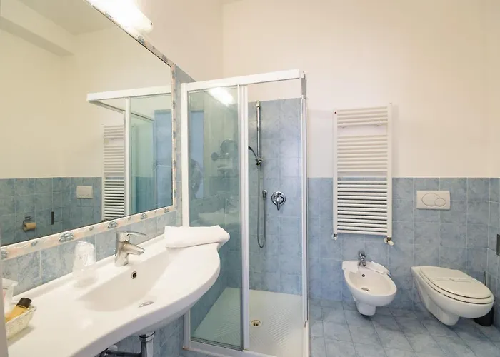Residenza Due Torri Check In Presso Vicolo Cattani 7 게스트하우스
