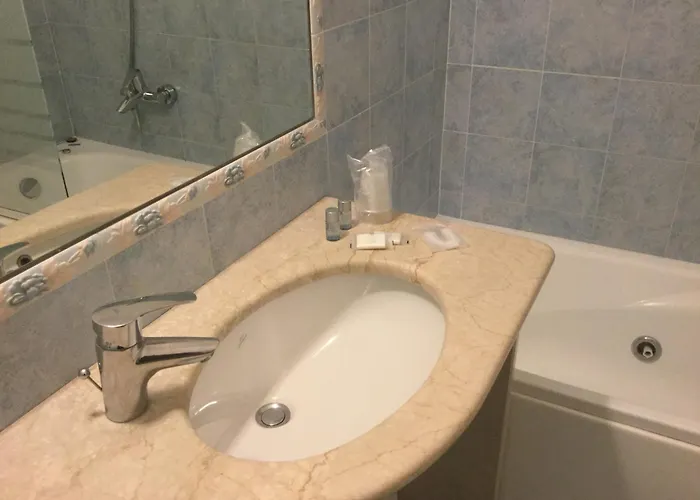 Residenza Due Torri Check In Presso Vicolo Cattani 7 Bologna