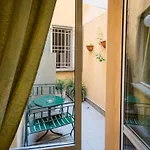 Residenza Due Torri Check In Presso Vicolo Cattani 7 3*