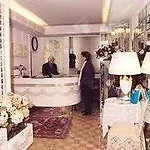Gasthof Residenza Due Torri Check In Presso Vicolo Cattani 7 3*