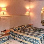 Residenza Due Torri Check In Presso Vicolo Cattani 7 Гостевой дом 3*