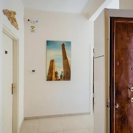 Residenza Due Torri Check In Presso Vicolo Cattani 7 Pensión 3*