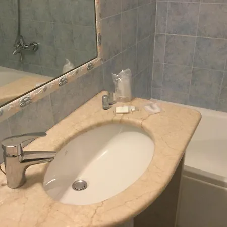 Residenza Due Torri Check In Presso Vicolo Cattani 7 Bolonia