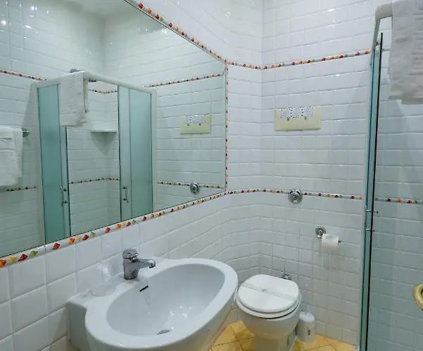 Konukevi Residenza Due Torri Check In Presso Vicolo Cattani 7 Bolonya