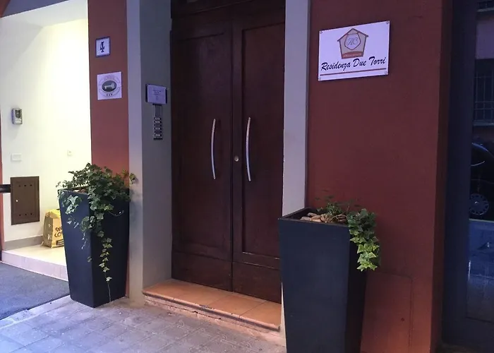 Residenza Due Torri Check In Presso Vicolo Cattani 7
