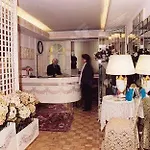 Residenza Due Torri Check In Presso Vicolo Cattani 7 Bologna