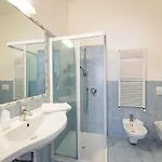 Residenza Due Torri Check In Presso Vicolo Cattani 7 Pensionat