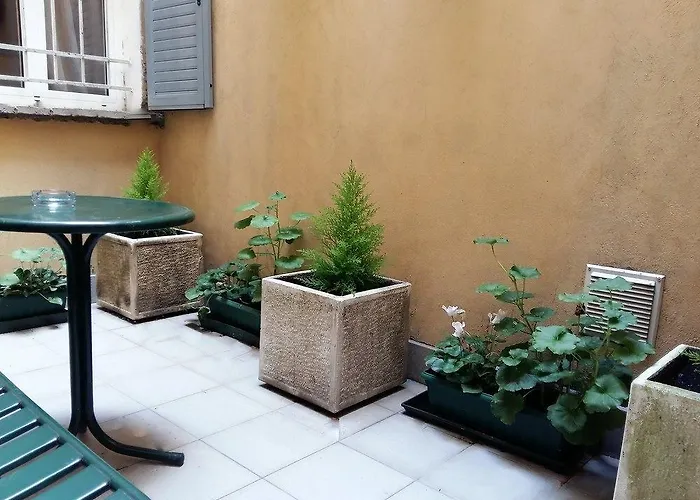 Residenza Due Torri Check In Presso Vicolo Cattani 7