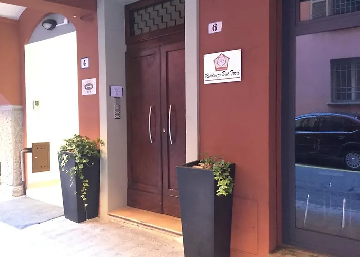 Residenza Due Torri Check In Presso Vicolo Cattani 7 3*